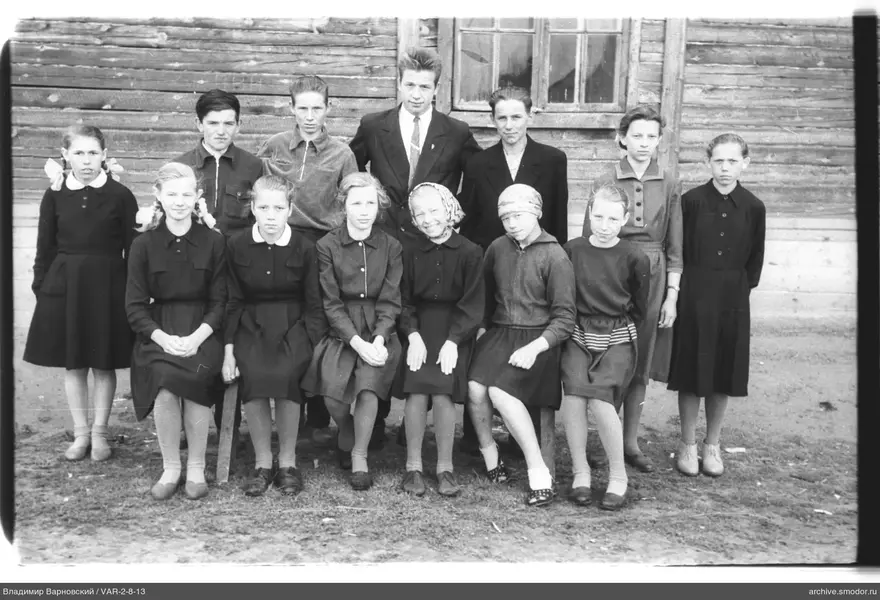 Gruppenporträt von Jugendlichen