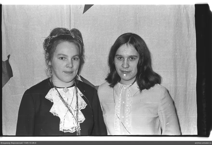 Group portrait of two women