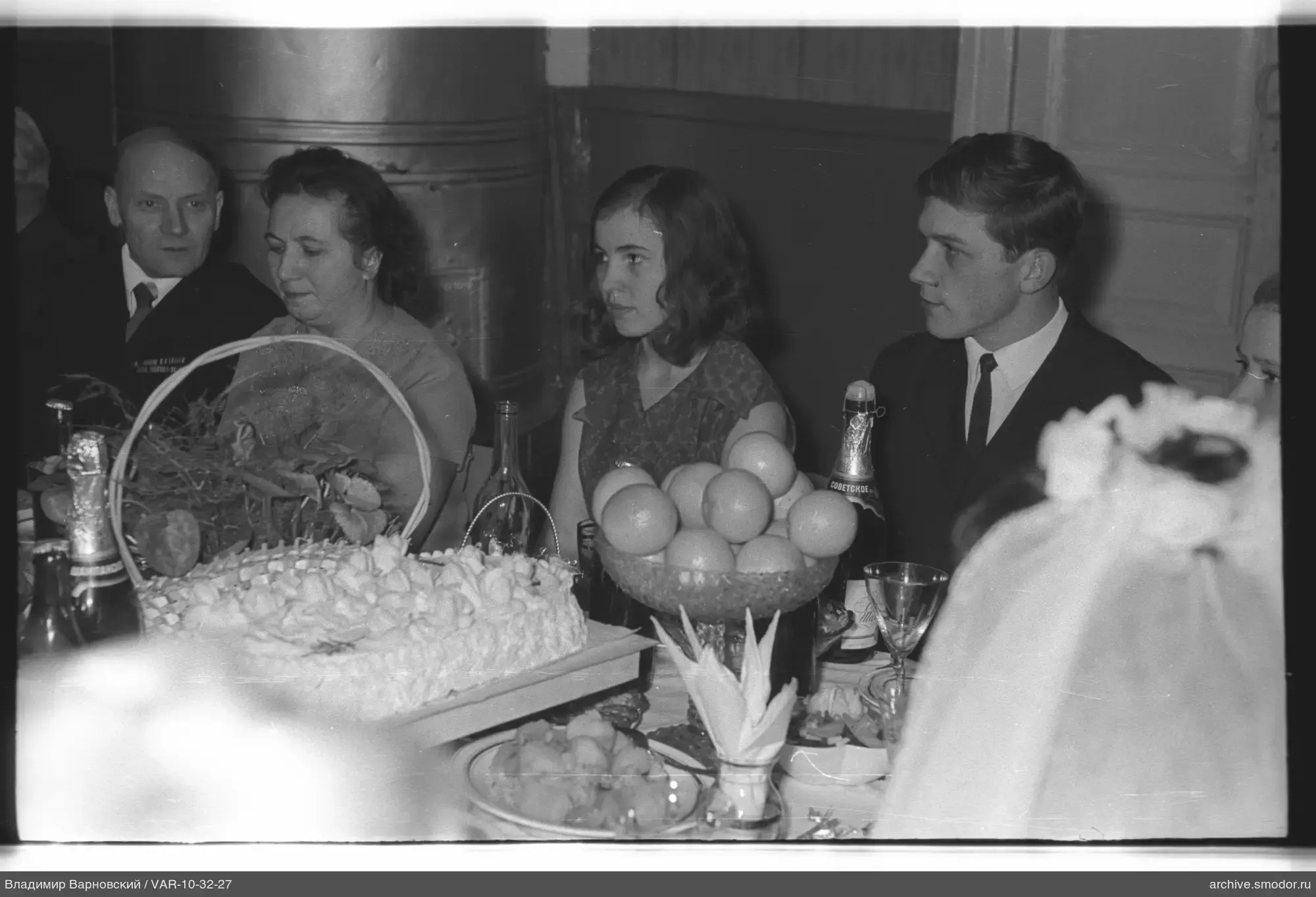 Celebration table with cake and drinks