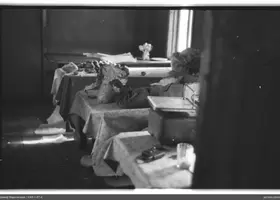 VAR-1-27-4