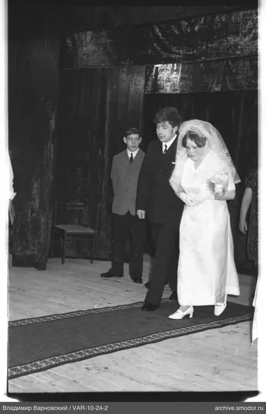 Man and woman at the ceremony