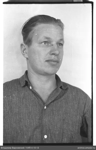 Three-quarter portrait of a man