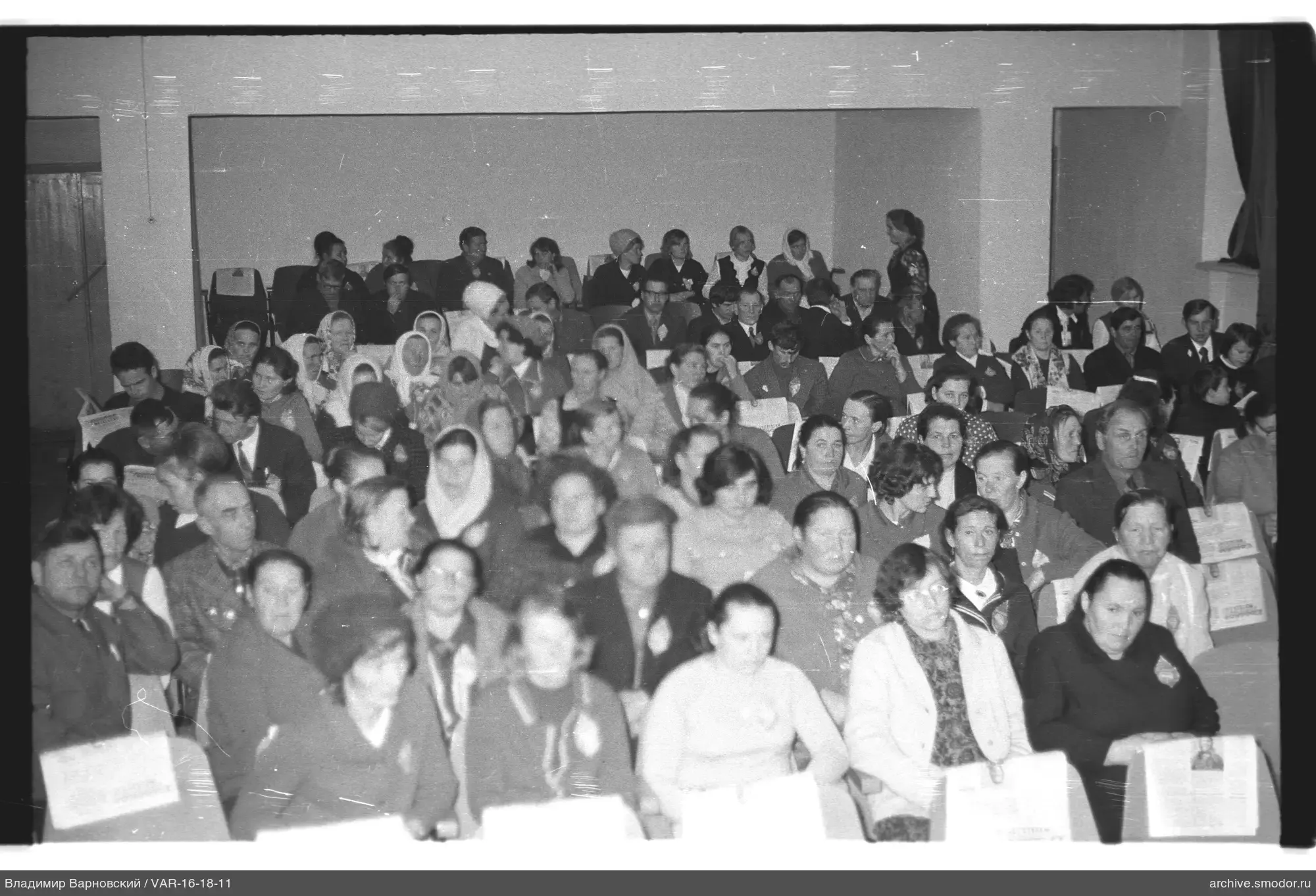Gruppenporträt im Saal