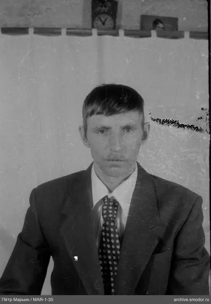 Портрет мужчины в костюме