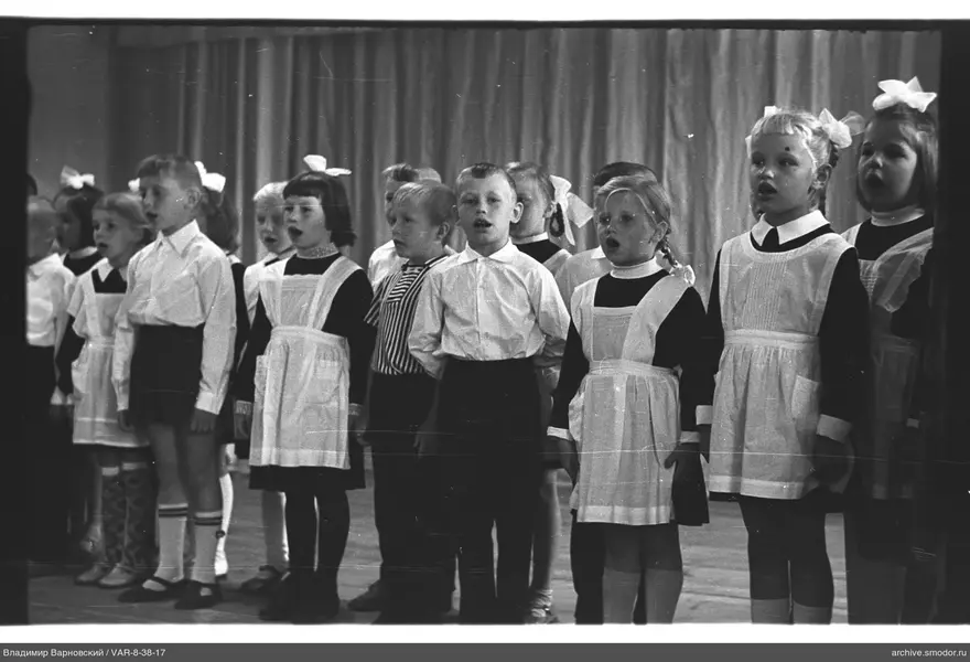 Gruppenporträt von Kindern