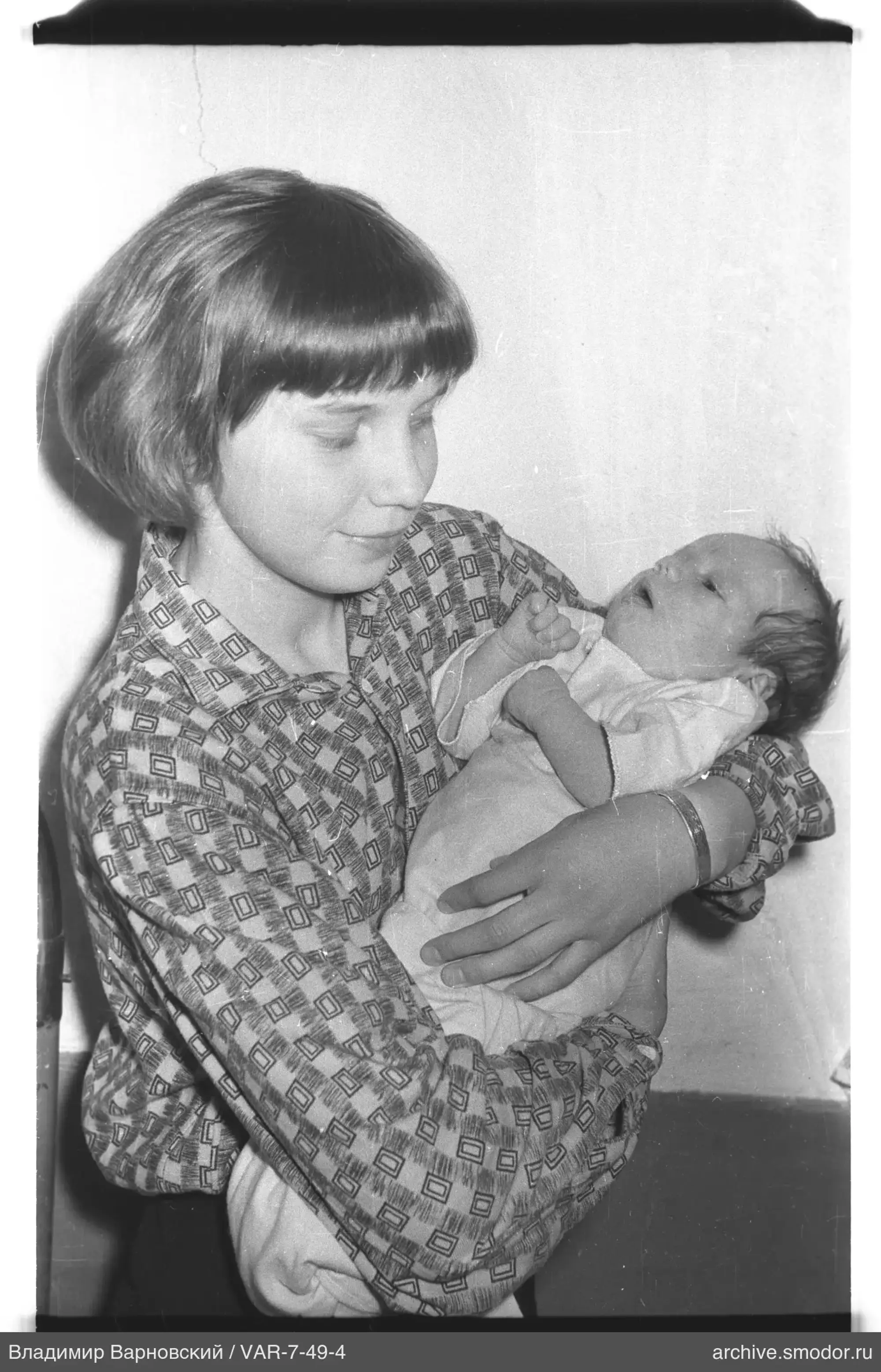 Frau mit Säugling