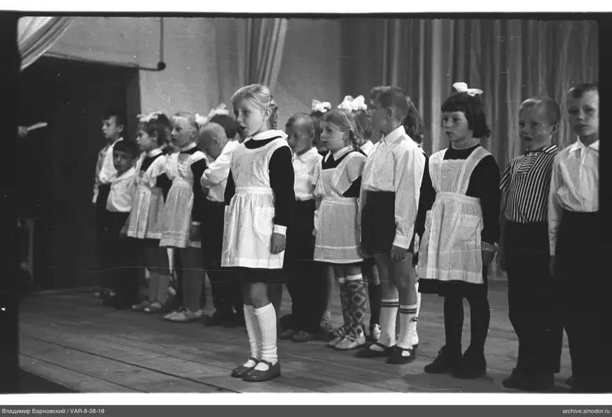Gruppenporträt von Kindern