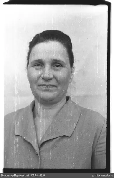 Porträt einer Frau in hellem Jacke