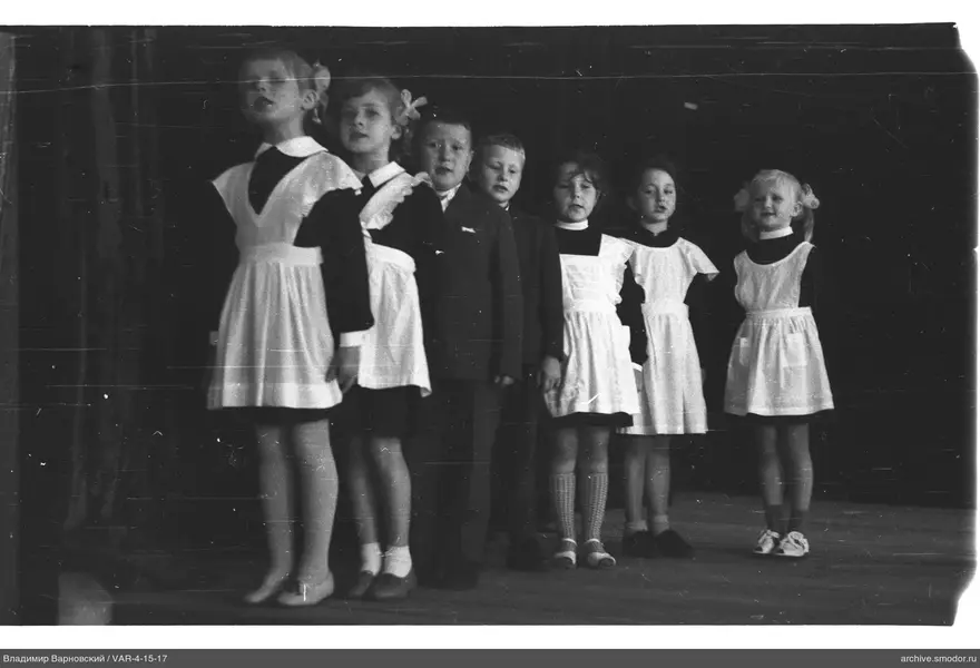 Gruppenporträt von Kindern