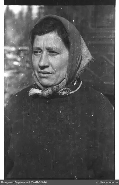 Portrait of a woman in a headscarf