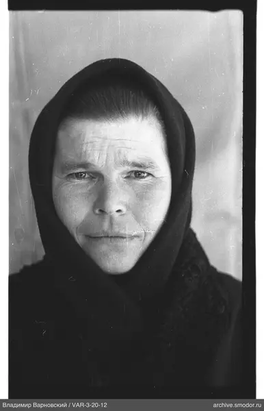 Portrait of a woman in a headscarf