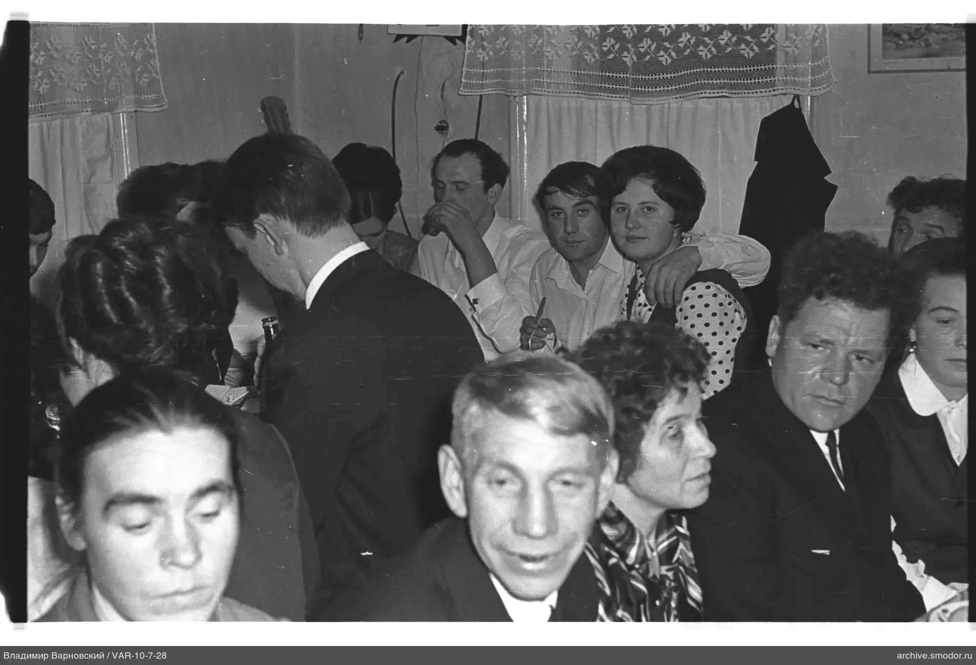 Gruppenporträt im Raum