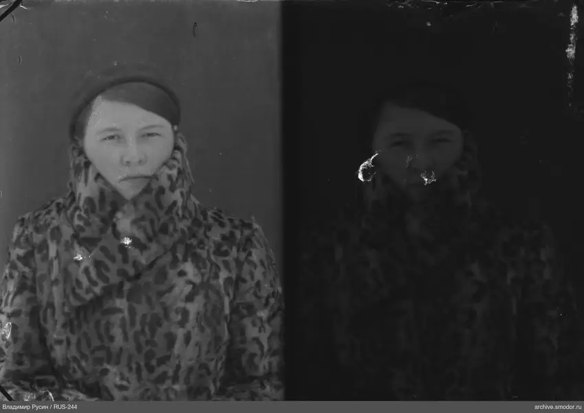 Портрет женщины в пальто и берете