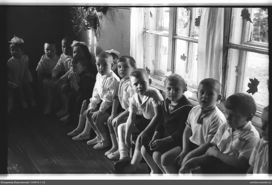 Gruppenporträt von Kindern