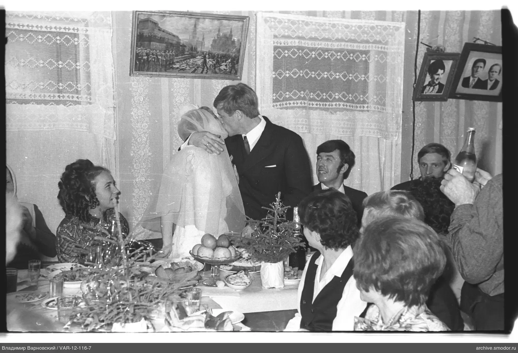 Man kissing woman at event