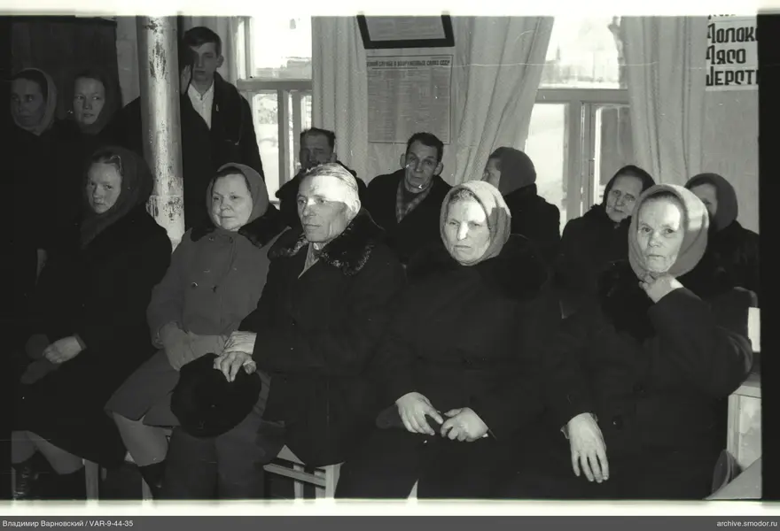 Gruppenporträt im Raum