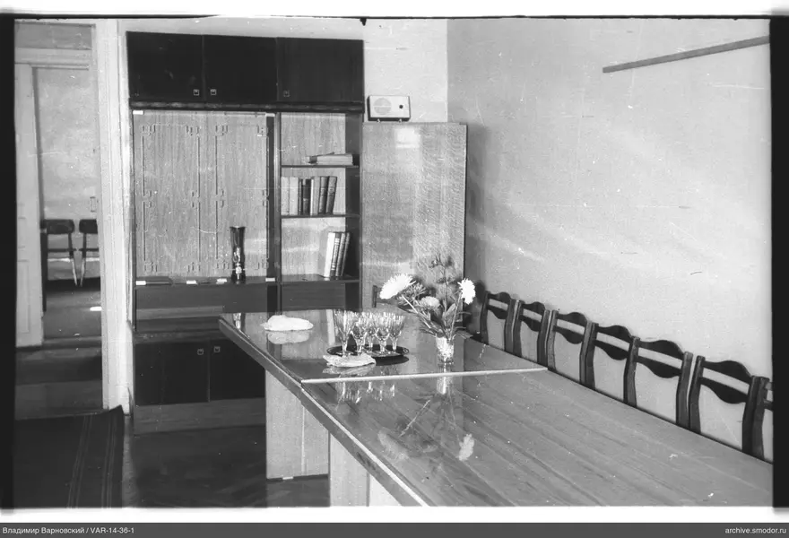 Room with long table and chairs