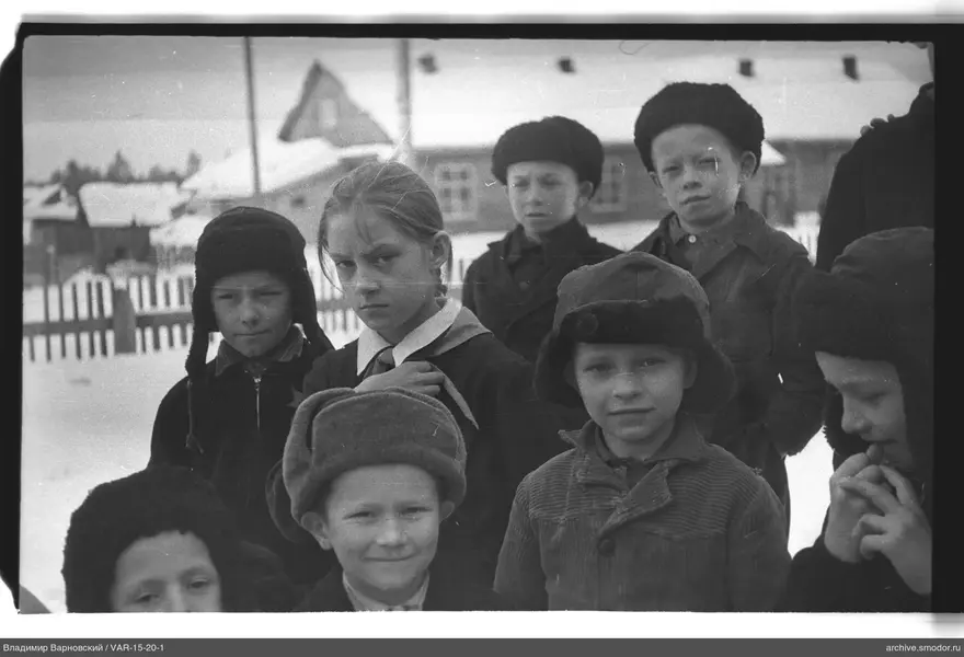 Gruppenporträt von Kindern