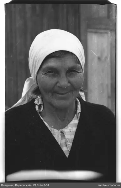 Портрет женщины в косынке