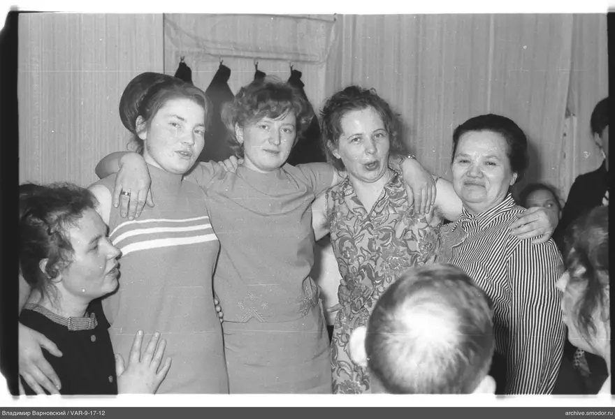 Gruppenporträt von Frauen
