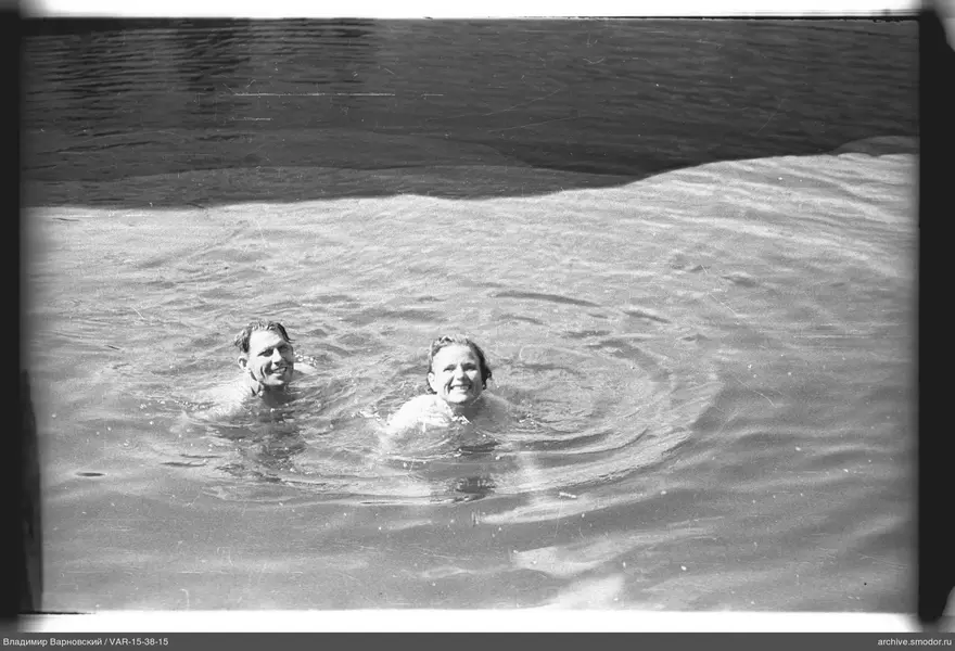 Zwei Männer im Wasser