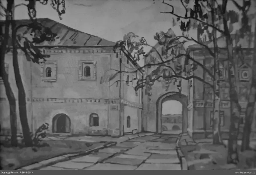 Steinernes Gebäude mit Bogenpassage