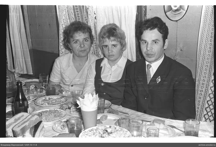 Group portrait at the table