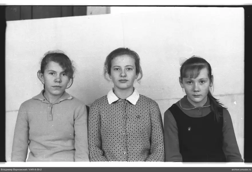 Gruppenporträt von drei Mädchen