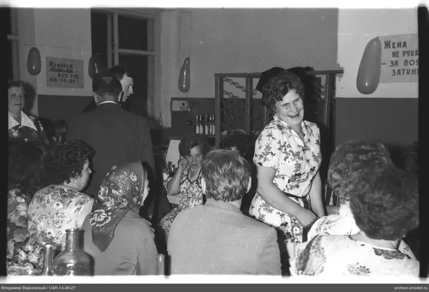 Gruppe von Frauen bei einer Veranstaltung