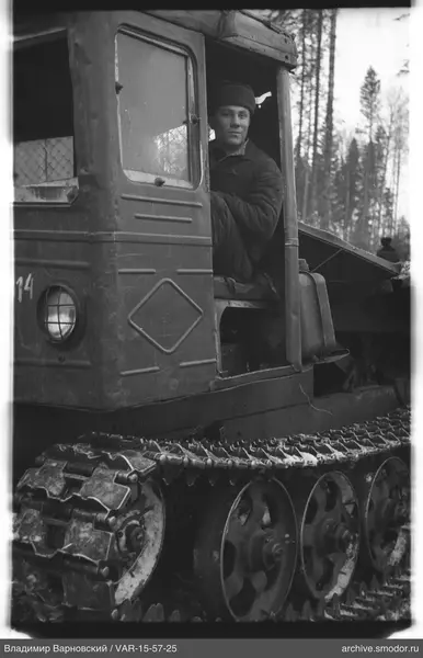 Mann in Traktorkabine