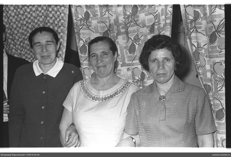 Gruppenporträt von drei Frauen