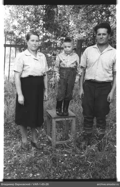 Gruppenporträt im Gras