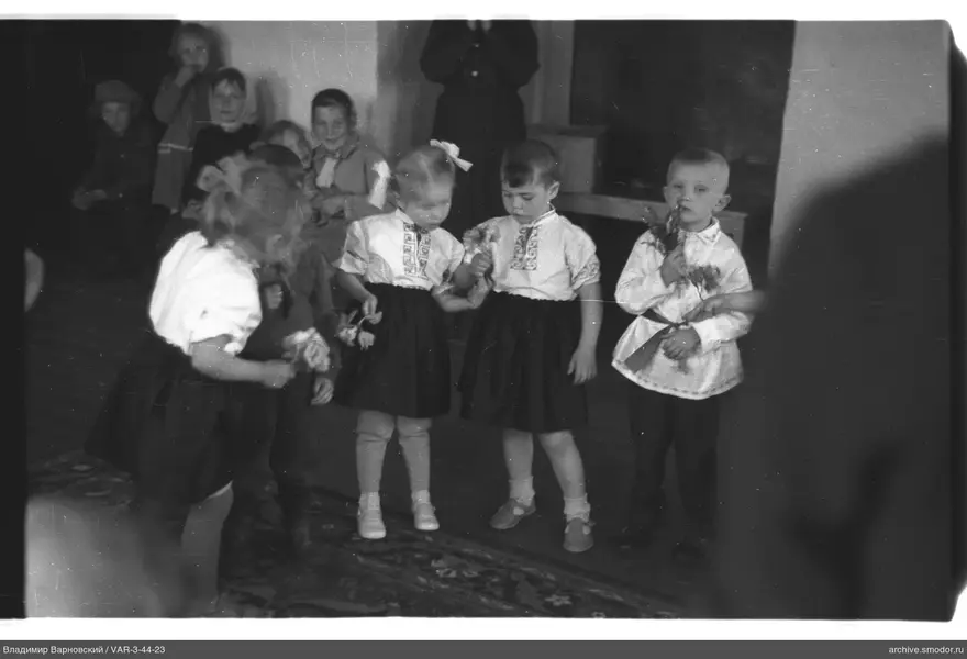 Gruppenaufnahme von Kindern