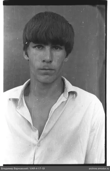 Portrait of a man with short hair