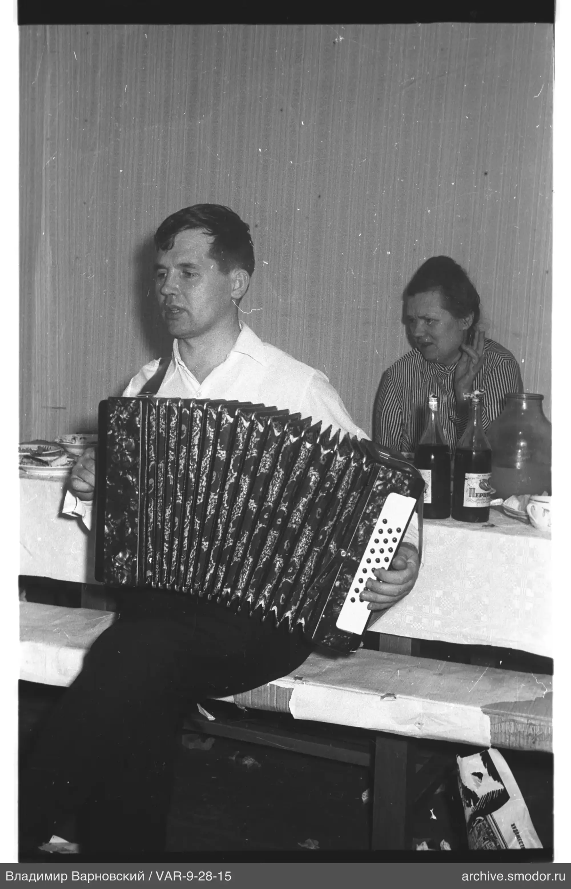 Man playing bayan at an event