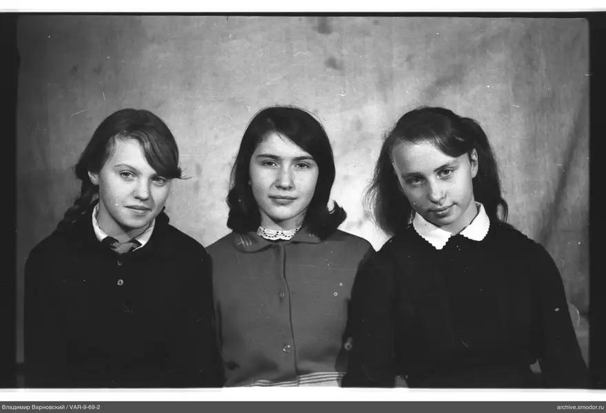 Gruppenporträt von drei Mädchen