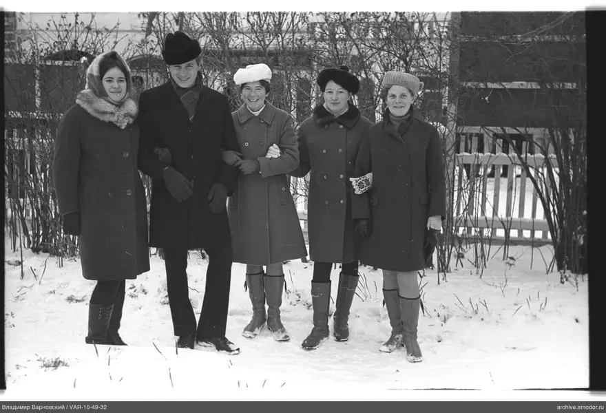 Групповой портрет на снегу
