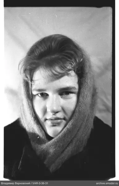 Portrait of a woman in a headscarf