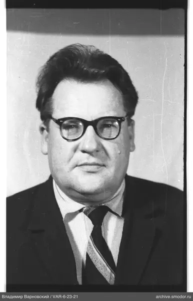 Porträt eines Mannes mit Brille