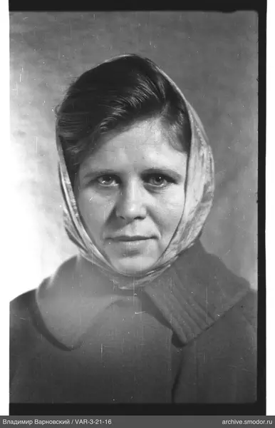 Portrait of a woman in a headscarf